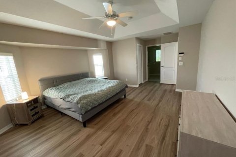 House in Englewood, Florida 3 bedrooms, 163.42 sq.m. № 2416943 - photo 9