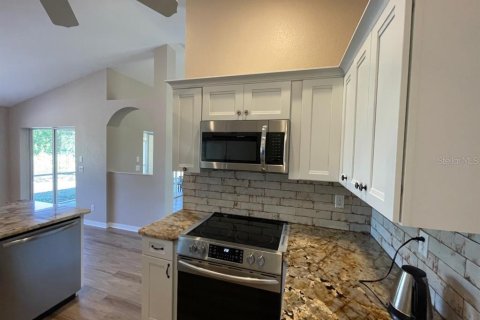 House in Englewood, Florida 3 bedrooms, 163.42 sq.m. № 2416943 - photo 7