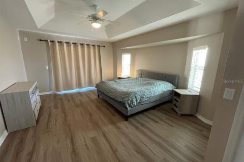 House in Englewood, Florida 3 bedrooms, 163.42 sq.m. № 2416943 - photo 5