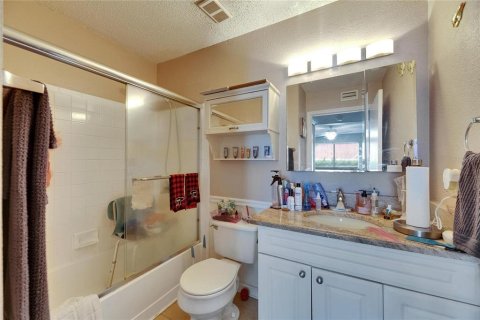 Condo in Tampa, Florida, 3 bedrooms  № 1765460 - photo 24