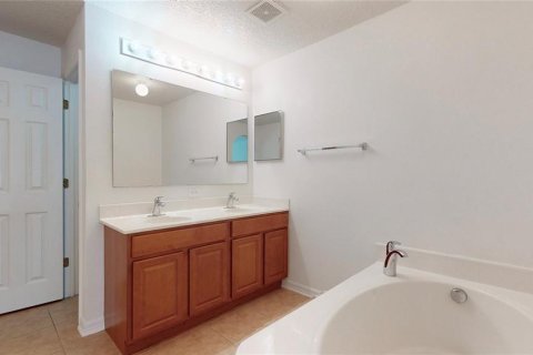Villa ou maison à vendre à Mascotte, Floride: 4 chambres, 271.65 m2 № 1902333 - photo 20