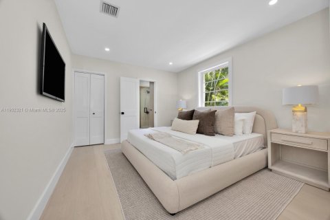 Купить виллу или дом в Корал-Гейблс, Флорида 3 спальни, 169.83м2, № 1954339 - фото 18