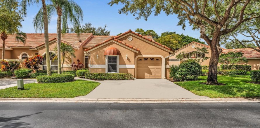 Townhouse in Palm Beach Gardens, Florida 3 bedrooms, 150.04 sq.m. № 2245753