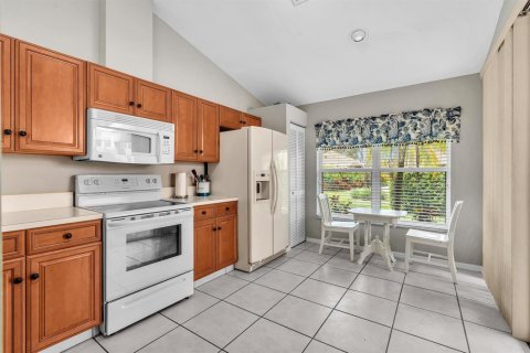 Townhouse in Palm Beach Gardens, Florida 3 bedrooms, 150.04 sq.m. № 2245753 - photo 10