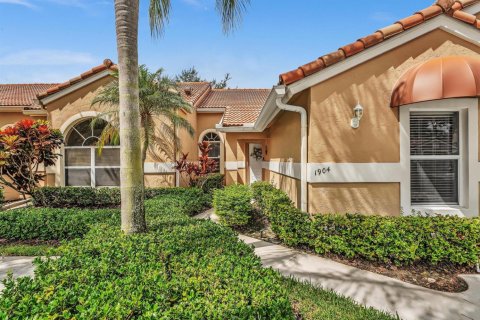 Townhouse in Palm Beach Gardens, Florida 3 bedrooms, 150.04 sq.m. № 2245753 - photo 4