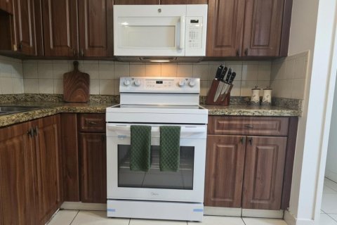 Condominio en venta en North Lauderdale, Florida, 2 dormitorios, 83.05 m2 № 2250198 - foto 13