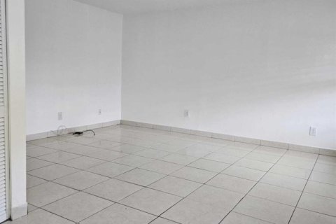 Condominio en venta en North Lauderdale, Florida, 2 dormitorios, 83.05 m2 № 2250198 - foto 22
