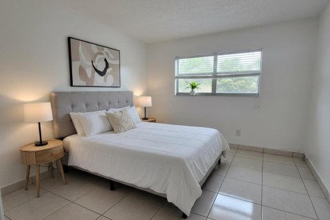 Condominio en venta en North Lauderdale, Florida, 2 dormitorios, 83.05 m2 № 2250198 - foto 9