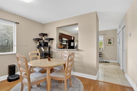 Condominio en venta en Davie, Florida, 3 dormitorios, 102.19 m2 № 1951371 - foto 7