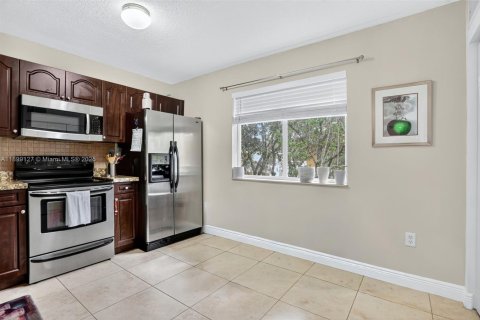 Condominio en venta en Davie, Florida, 3 dormitorios, 102.19 m2 № 1951371 - foto 9