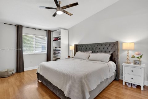Condominio en venta en Davie, Florida, 3 dormitorios, 102.19 m2 № 1951371 - foto 19