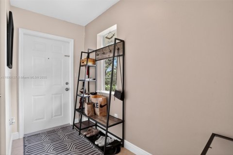 Condominio en venta en Davie, Florida, 3 dormitorios, 102.19 m2 № 1951371 - foto 3