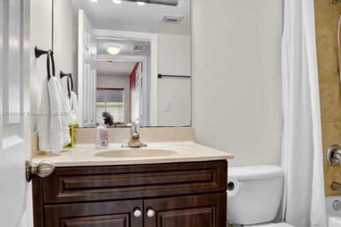 Condominio en venta en Davie, Florida, 3 dormitorios, 102.19 m2 № 1951371 - foto 16