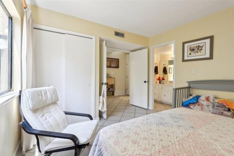 Condo in Orlando, Florida, 3 bedrooms  № 1687112 - photo 14