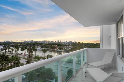 Condominio en venta en Miami Beach, Florida, 2 dormitorios, 111.2 m2 № 1933705 - foto 4