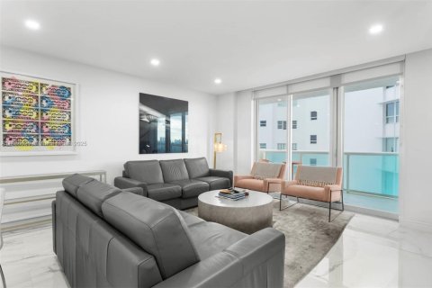 Condominio en venta en Miami Beach, Florida, 2 dormitorios, 111.2 m2 № 1933705 - foto 12
