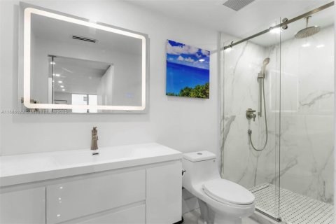 Condominio en venta en Miami Beach, Florida, 2 dormitorios, 111.2 m2 № 1933705 - foto 21