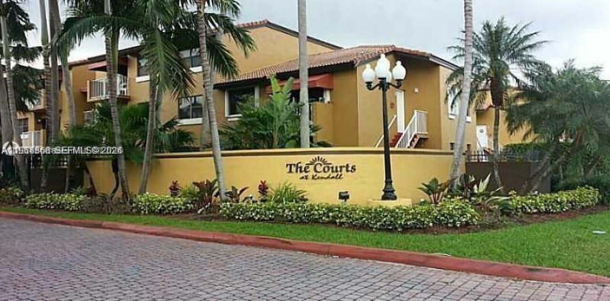 Apartment in Miami, Florida 2 bedrooms, 83.24 sq.m. № 2031801