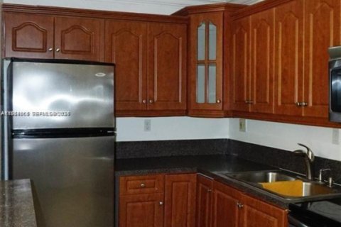 Apartment in Miami, Florida 2 bedrooms, 83.24 sq.m. № 2031801 - photo 2