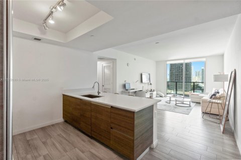 Купить кондоминиум в Майами, Флорида 2 спальни, 84.54м2, № 1712781 - фото 8