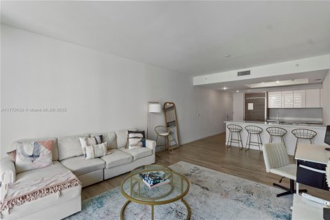 Купить кондоминиум в Майами, Флорида 2 спальни, 84.54м2, № 1712781 - фото 13