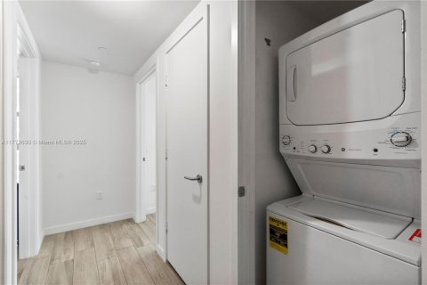 Купить кондоминиум в Майами, Флорида 2 спальни, 84.54м2, № 1712781 - фото 24