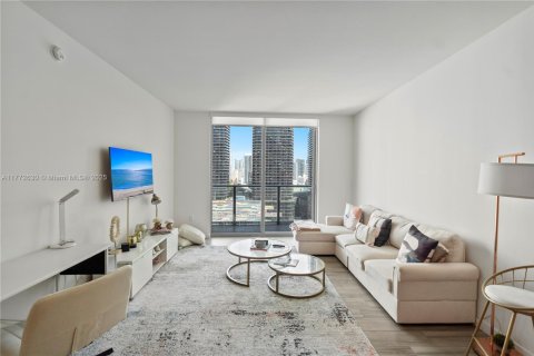 Купить кондоминиум в Майами, Флорида 2 спальни, 84.54м2, № 1712781 - фото 9