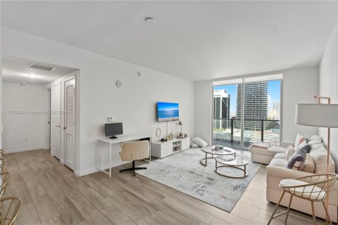 Купить кондоминиум в Майами, Флорида 2 спальни, 84.54м2, № 1712781 - фото 11