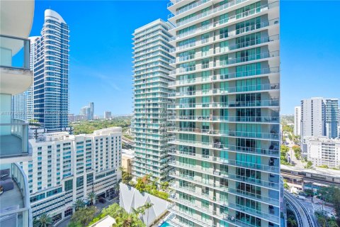 Купить кондоминиум в Майами, Флорида 2 спальни, 84.54м2, № 1712781 - фото 4