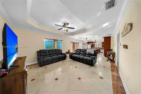 Villa ou maison à louer à Islamorada, Village of Islands, Floride: 5 chambres, 271.46 m2 № 2422005 - photo 3