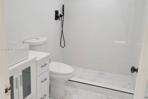 Condo in Homestead, Florida, 2 bedrooms  № 1989926 - photo 5