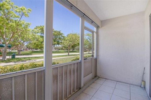 Condominio en venta en Coconut Creek, Florida, 3 dormitorios, 97.36 m2 № 2250325 - foto 14