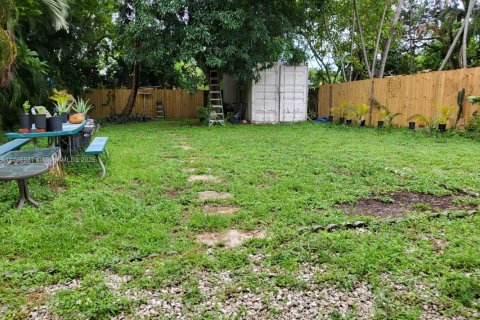 House in Hollywood, Florida 2 bedrooms, 90.3 sq.m. № 1712709 - photo 7