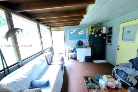 House in Hollywood, Florida 2 bedrooms, 90.3 sq.m. № 1712709 - photo 13