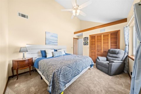 House in Indialantic, Florida 5 bedrooms, 359.35 sq.m. № 1849891 - photo 4