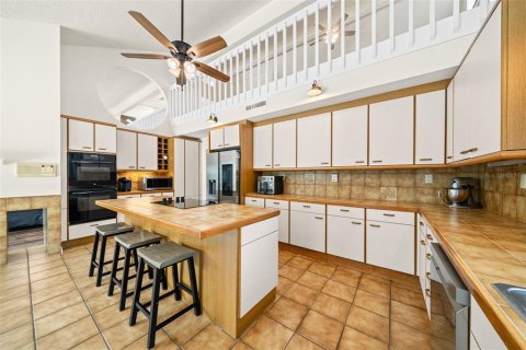 House in Indialantic, Florida 5 bedrooms, 359.35 sq.m. № 1849891 - photo 8