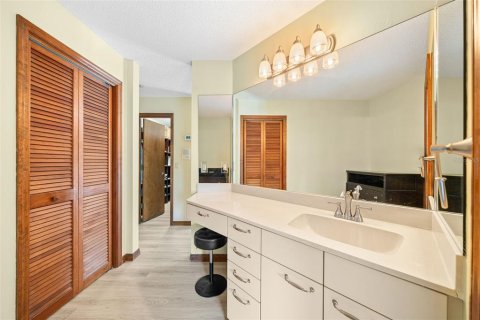 House in Indialantic, Florida 5 bedrooms, 359.35 sq.m. № 1849891 - photo 30