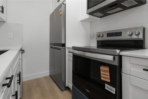 Купить виллу или дом в Майами, Флорида 4 спальни, 79.06м2, № 2033482 - фото 8