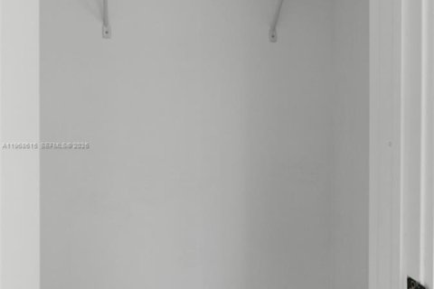 Купить виллу или дом в Майами, Флорида 4 спальни, 79.06м2, № 2033482 - фото 18