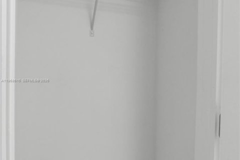 Купить виллу или дом в Майами, Флорида 4 спальни, 79.06м2, № 2033482 - фото 23