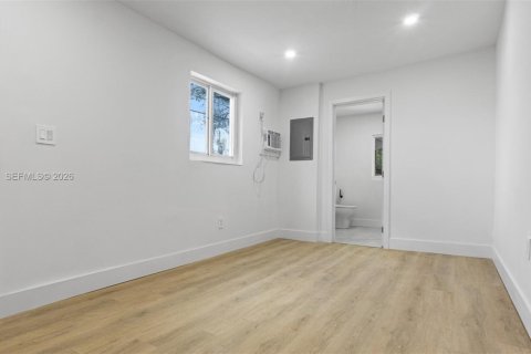 Купить виллу или дом в Майами, Флорида 4 спальни, 79.06м2, № 2033482 - фото 24