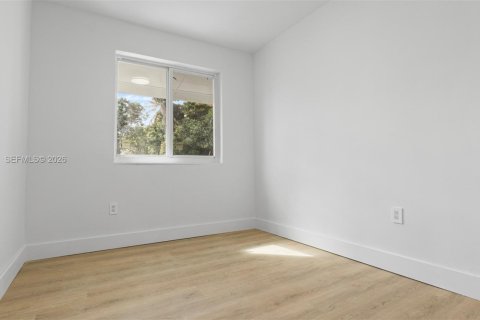 Купить виллу или дом в Майами, Флорида 4 спальни, 79.06м2, № 2033482 - фото 22