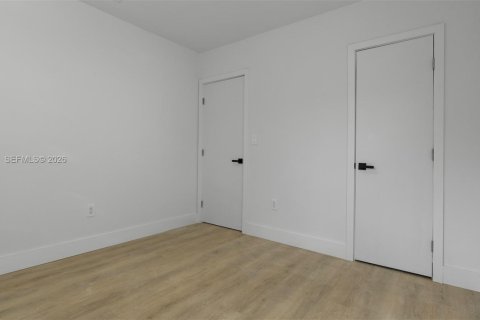 Купить виллу или дом в Майами, Флорида 4 спальни, 79.06м2, № 2033482 - фото 13