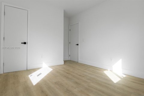 Купить виллу или дом в Майами, Флорида 4 спальни, 79.06м2, № 2033482 - фото 14