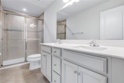 Купить таунхаус в Флорида-Сити, Флорида 3 спальни, 159.33м2, № 1969599 - фото 15