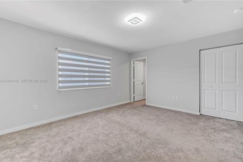 Купить таунхаус в Флорида-Сити, Флорида 3 спальни, 159.33м2, № 1969599 - фото 16