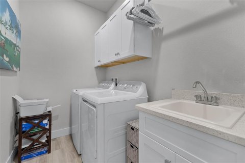 Townhouse in New Smyrna Beach, Florida 2 bedrooms, 93.18 sq.m. № 1670690 - photo 20