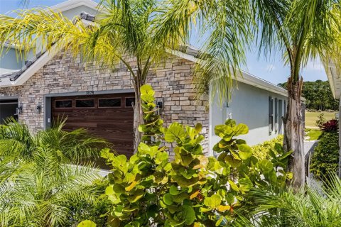 Townhouse in New Smyrna Beach, Florida 2 bedrooms, 93.18 sq.m. № 1670690 - photo 2