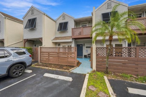 Touwnhouse à vendre à Margate, Floride: 2 chambres, 111.39 m2 № 2439233 - photo 3