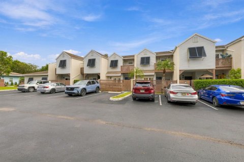 Touwnhouse à Margate, Floride 2 chambres, 111.39 m2 № 2439233